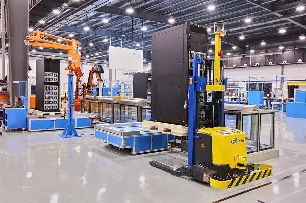 電子制造工廠可以有多酷? 看看中國(guó)首家信息化智能工廠就知道了!