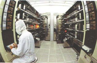 圓科技夢 造中國芯